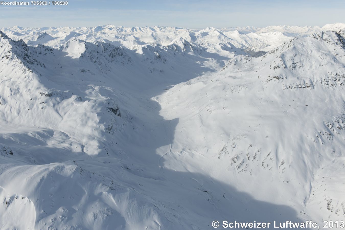 Flüelapass Südseite (Position: 2'795'492.57, 1'180'669.26) im Val Susasca.